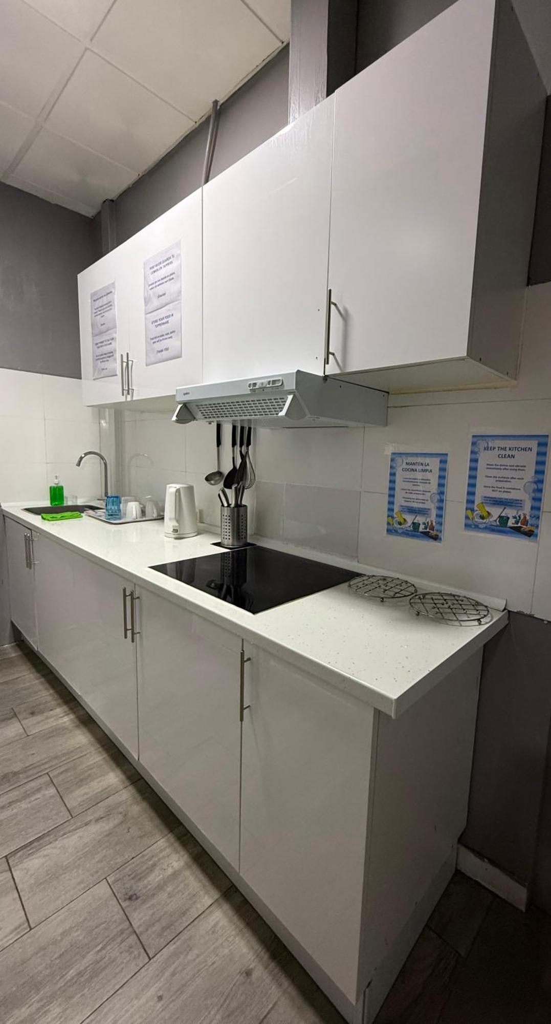 Rio Hostel 马德里 外观 照片